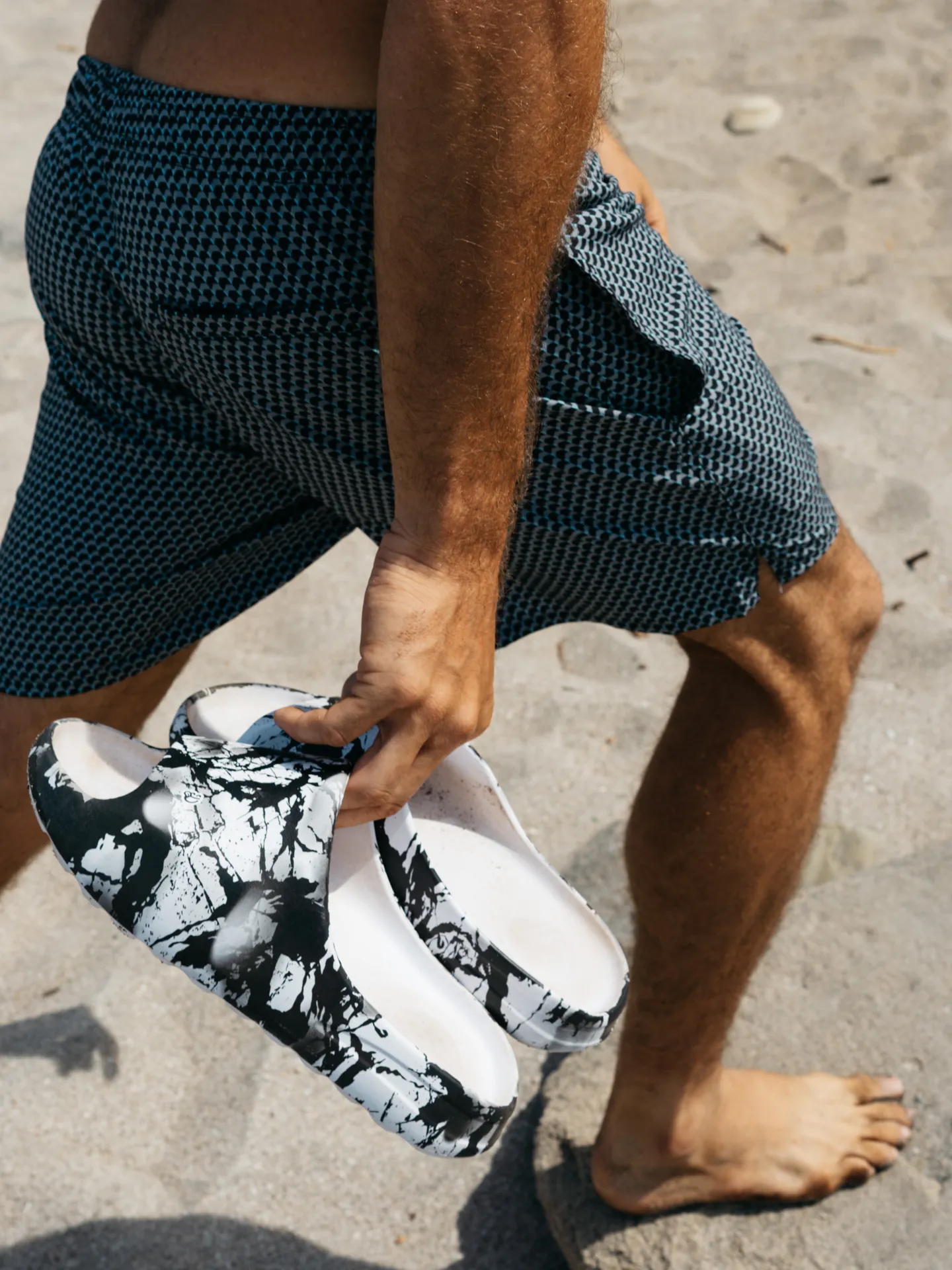 Sandales rigolotes chunky Taches noires et blanches - Image 6