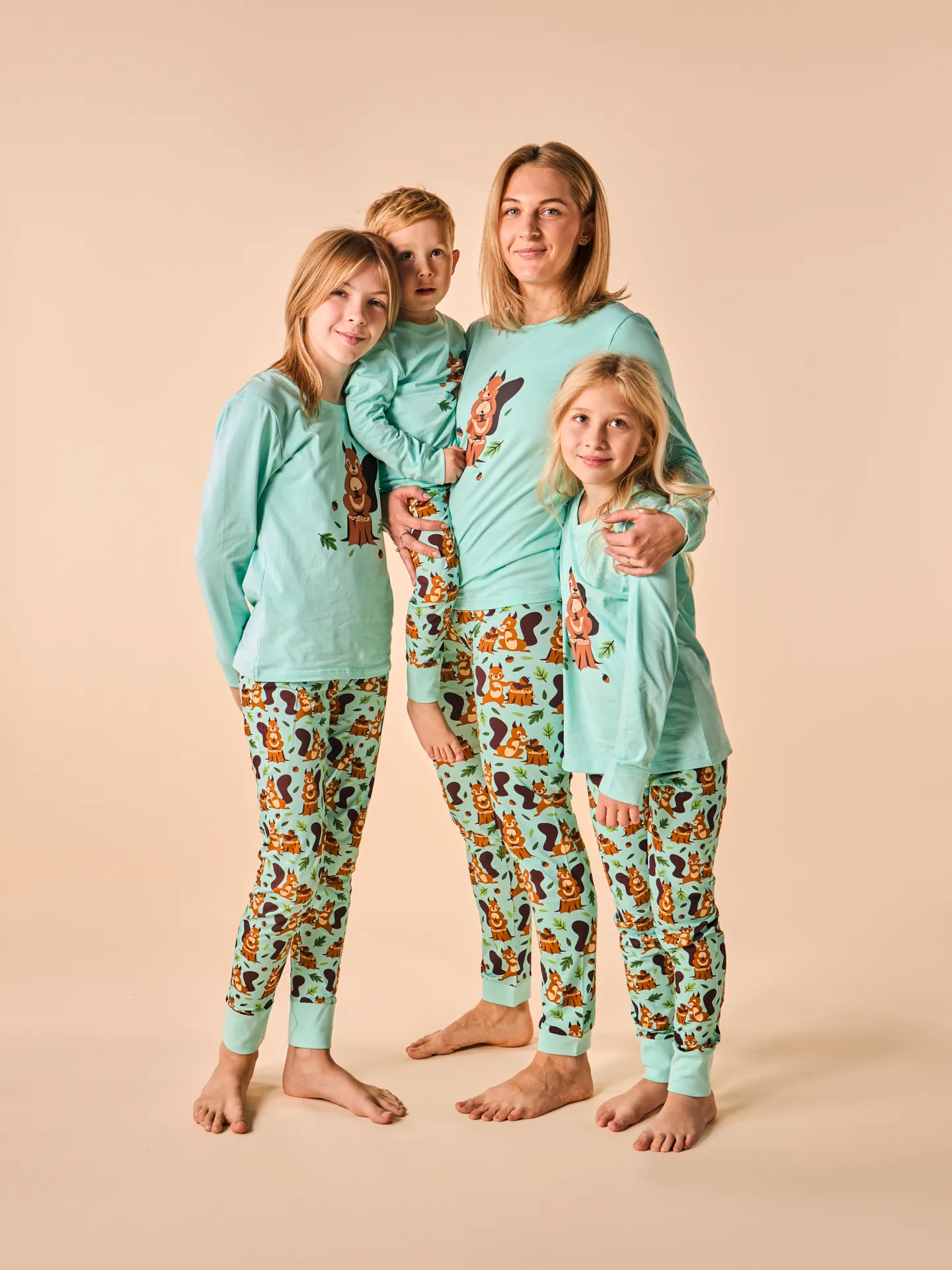 Pyjama rigolo pour femmes Écureuil dans les bois - Image 6